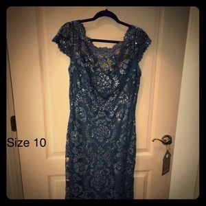 SIZE 10 .....Tasashi Shoji WORN ONLY ONCE
